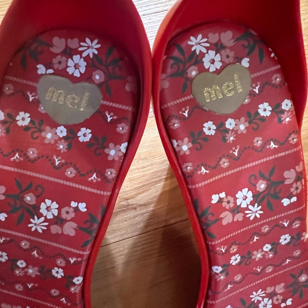 Melissa Red Floral Bow Ankle-Strap Sandals - Picture 10 of 16